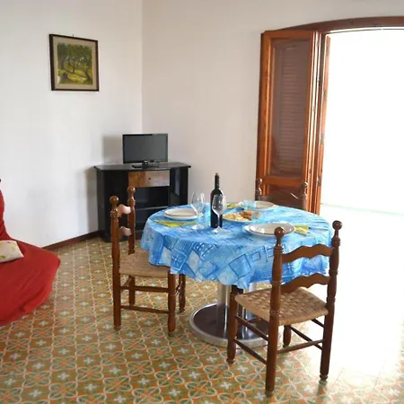 Holiday home Casa Umi Al Primo Piano Per 7 Pax San Foca